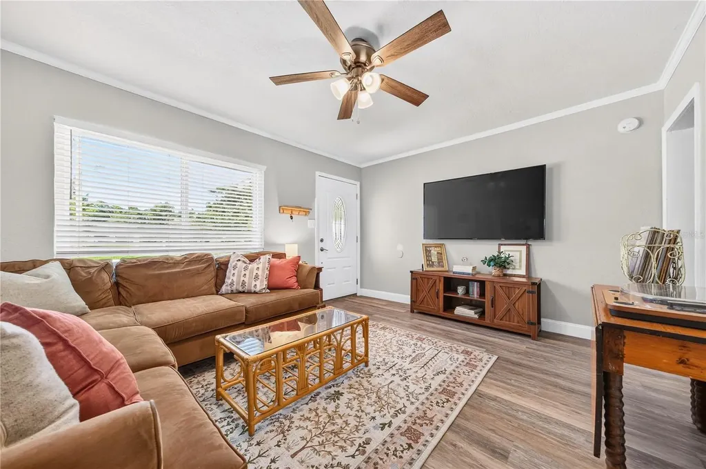 915 Dowd Avenue Orlando FL 32804