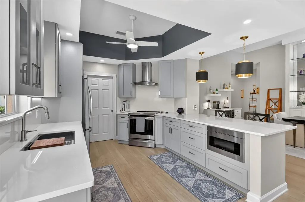 5821 Ferrara Drive Sarasota FL 34238