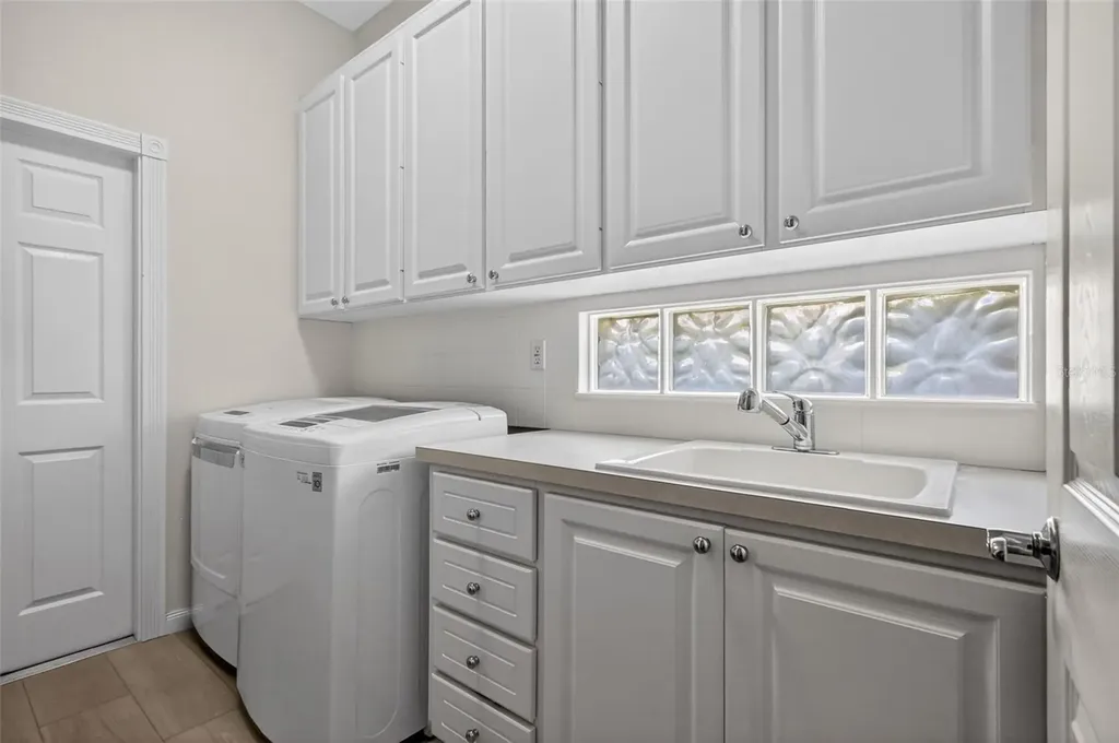 5821 Ferrara Drive Sarasota FL 34238