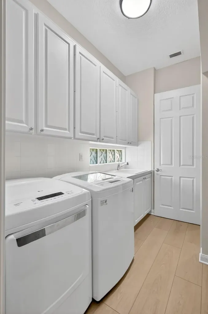 5821 Ferrara Drive Sarasota FL 34238