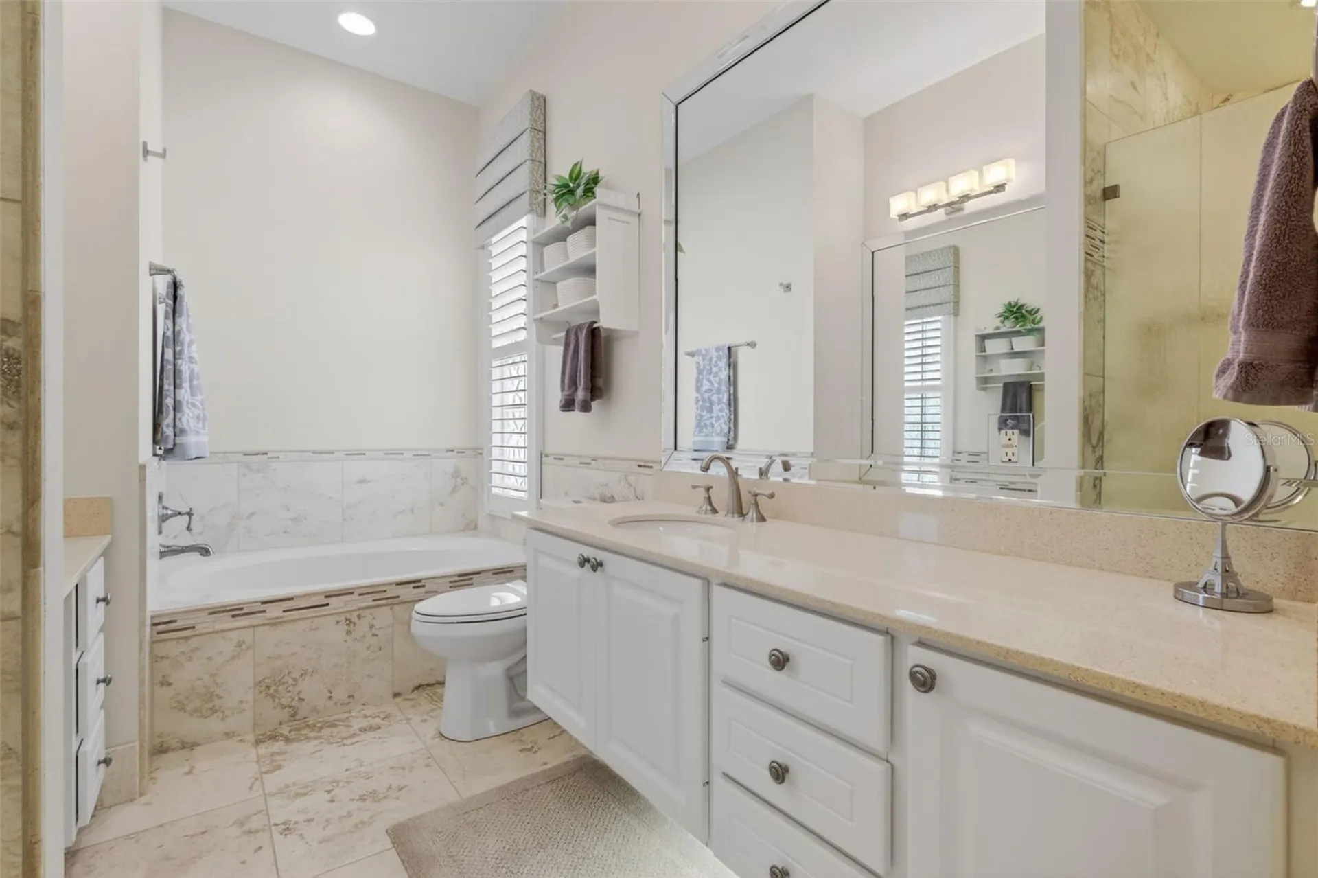 5821 Ferrara Drive Sarasota FL 34238