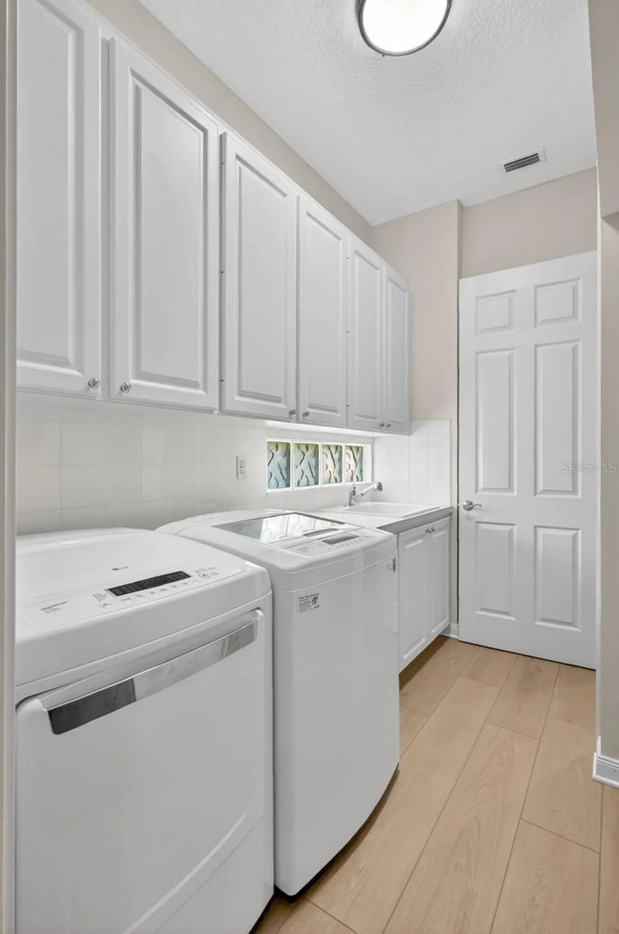 5821 Ferrara Drive Sarasota FL 34238