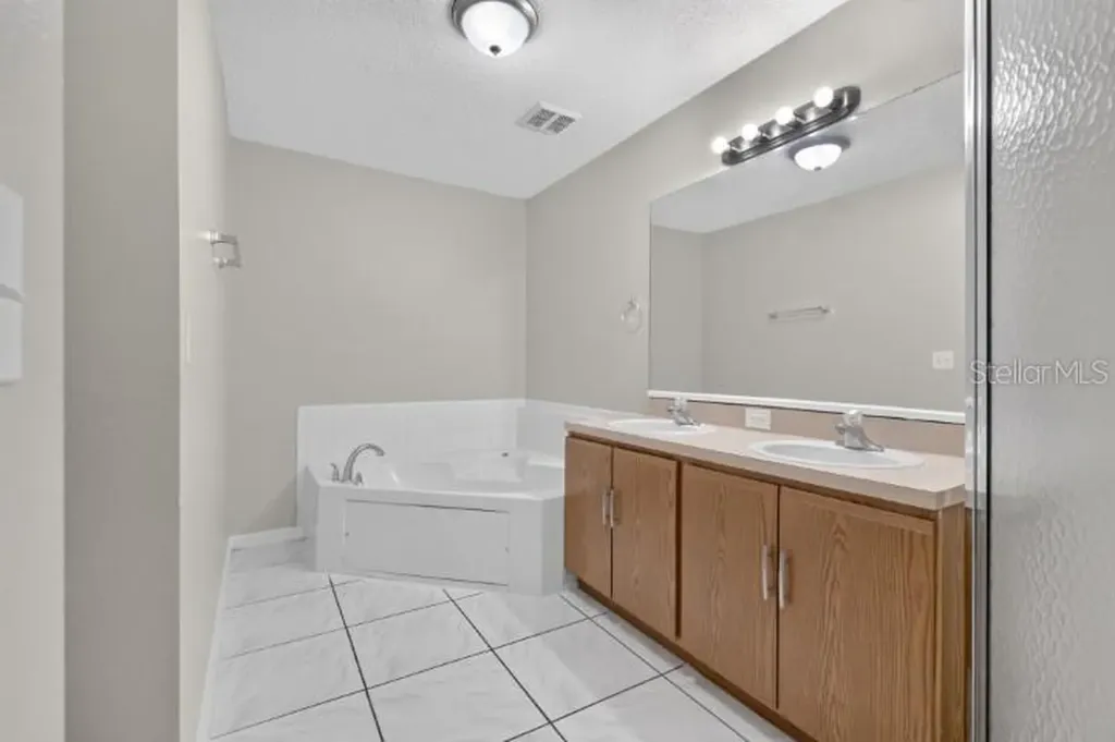 4423 Hamlet Court Kissimmee FL 34746