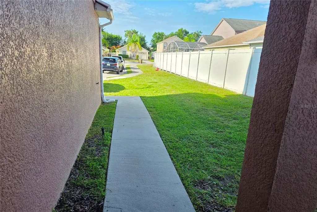 4423 Hamlet Court Kissimmee FL 34746