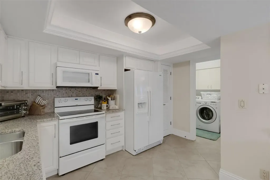3902 Wilshire Drive Sarasota FL 34238