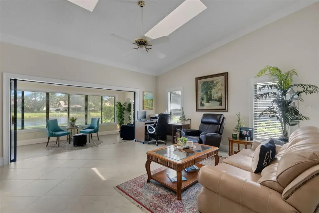 3902 Wilshire Drive Sarasota FL 34238
