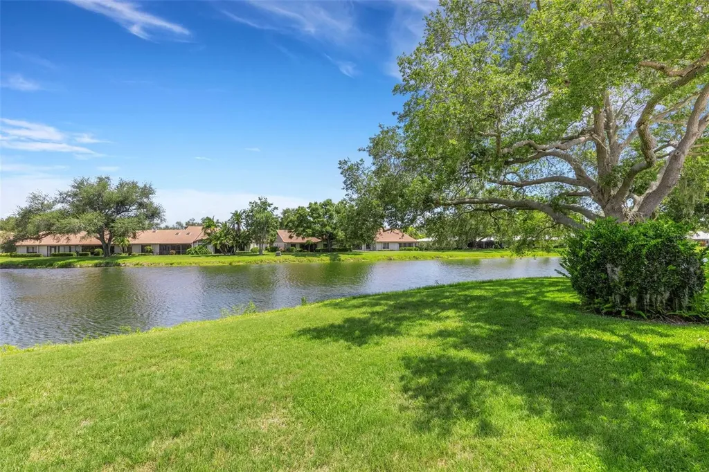 3902 Wilshire Drive Sarasota FL 34238