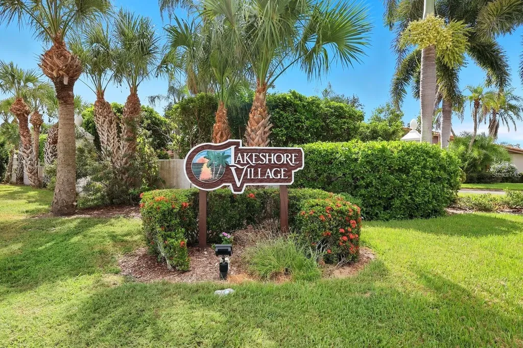 3902 Wilshire Drive Sarasota FL 34238
