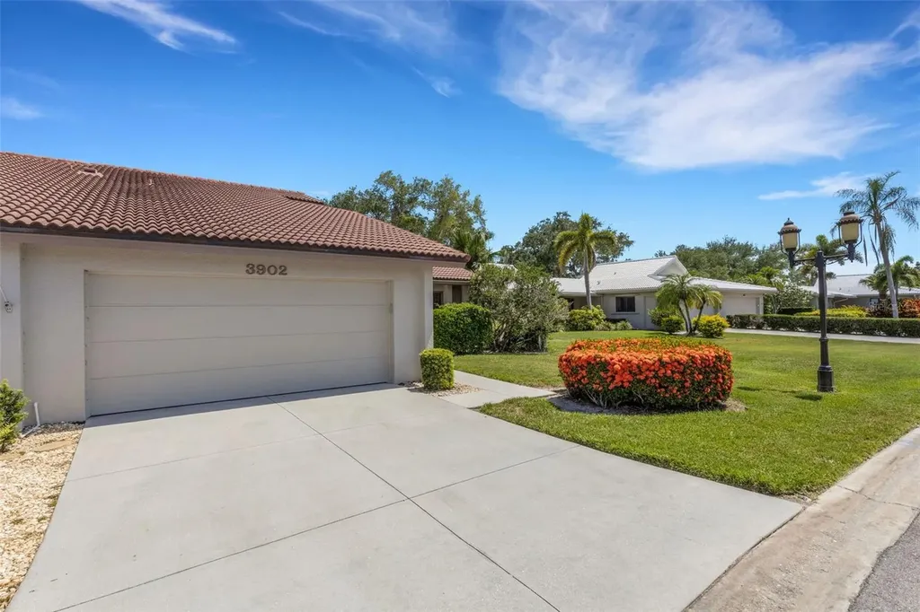 3902 Wilshire Drive Sarasota FL 34238