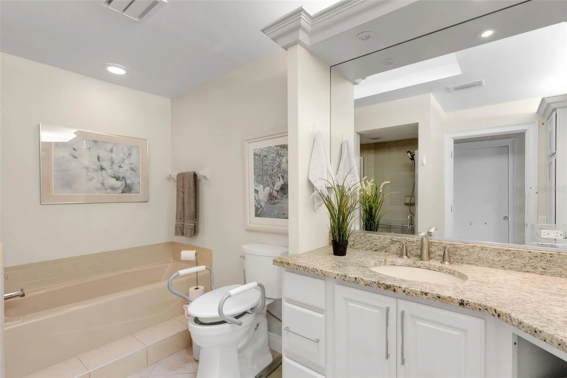 3902 Wilshire Drive Sarasota FL 34238