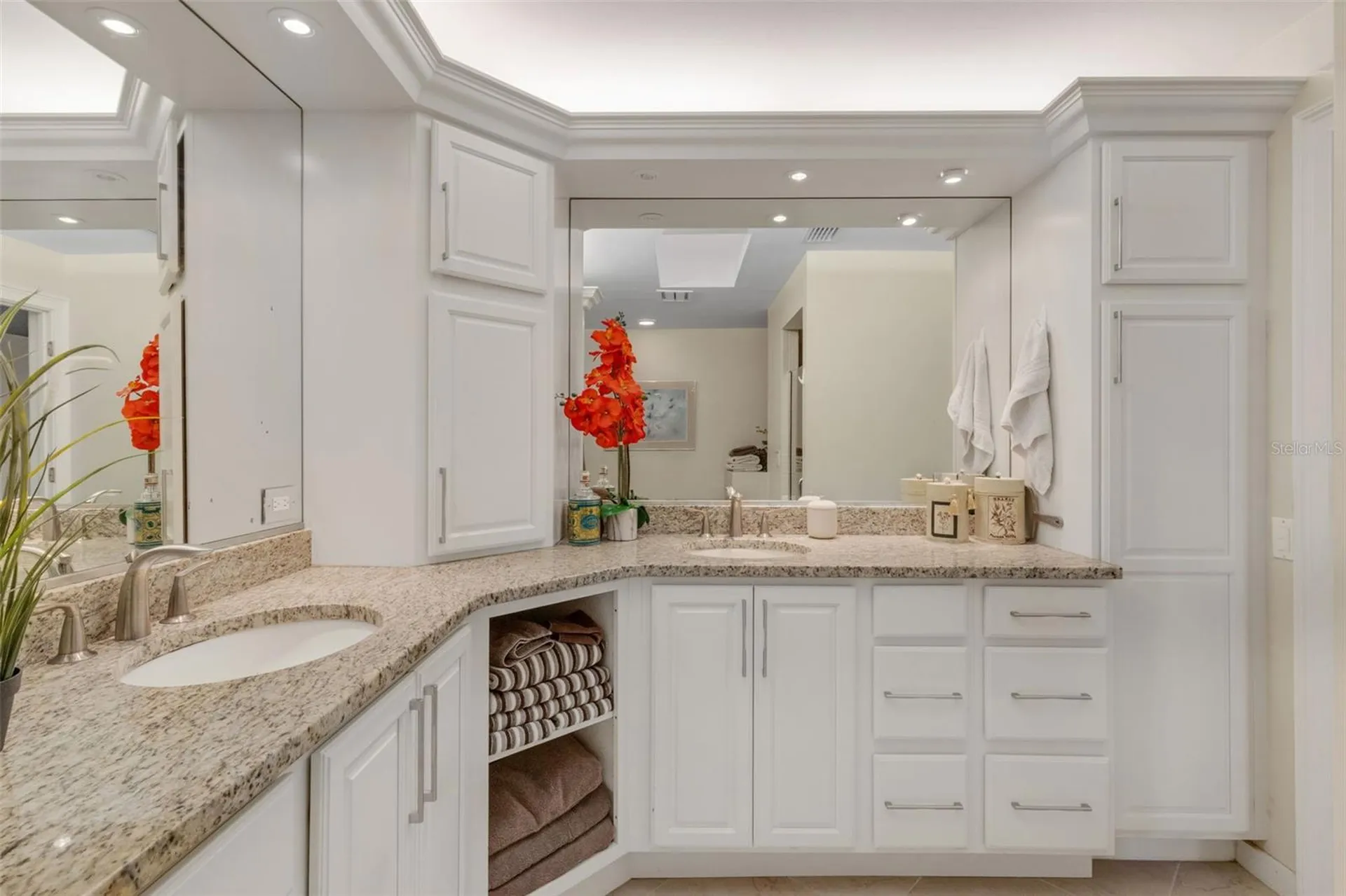 3902 Wilshire Drive Sarasota FL 34238