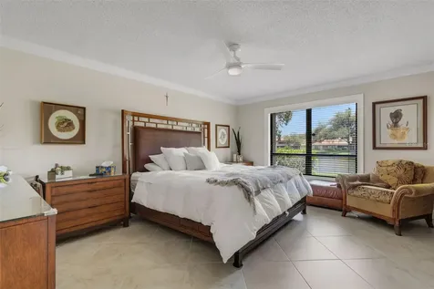 3902 Wilshire Drive Sarasota FL 34238