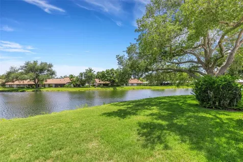 3902 Wilshire Drive Sarasota FL 34238