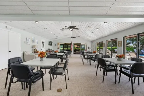 3902 Wilshire Drive Sarasota FL 34238