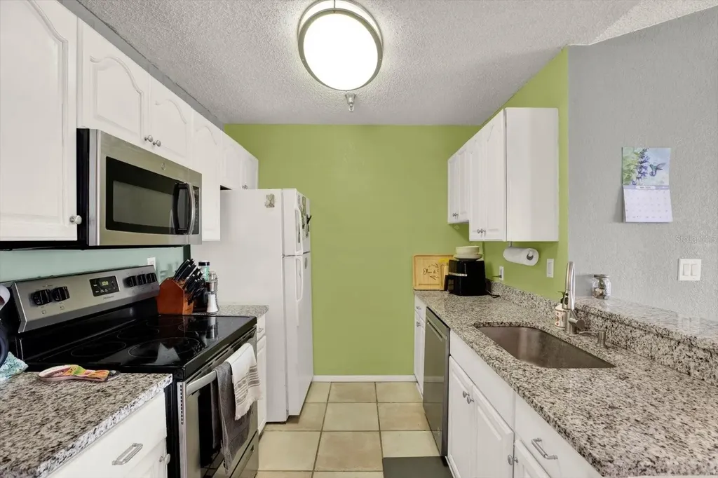 10265 Gandy Boulevard N St Petersburg FL 33702