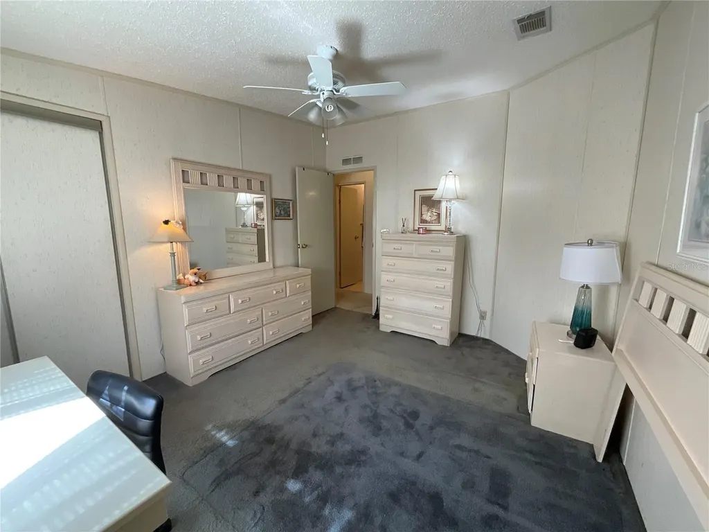 2607 Universal Drive Ruskin FL 33570
