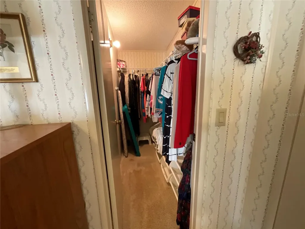 2607 Universal Drive Ruskin FL 33570