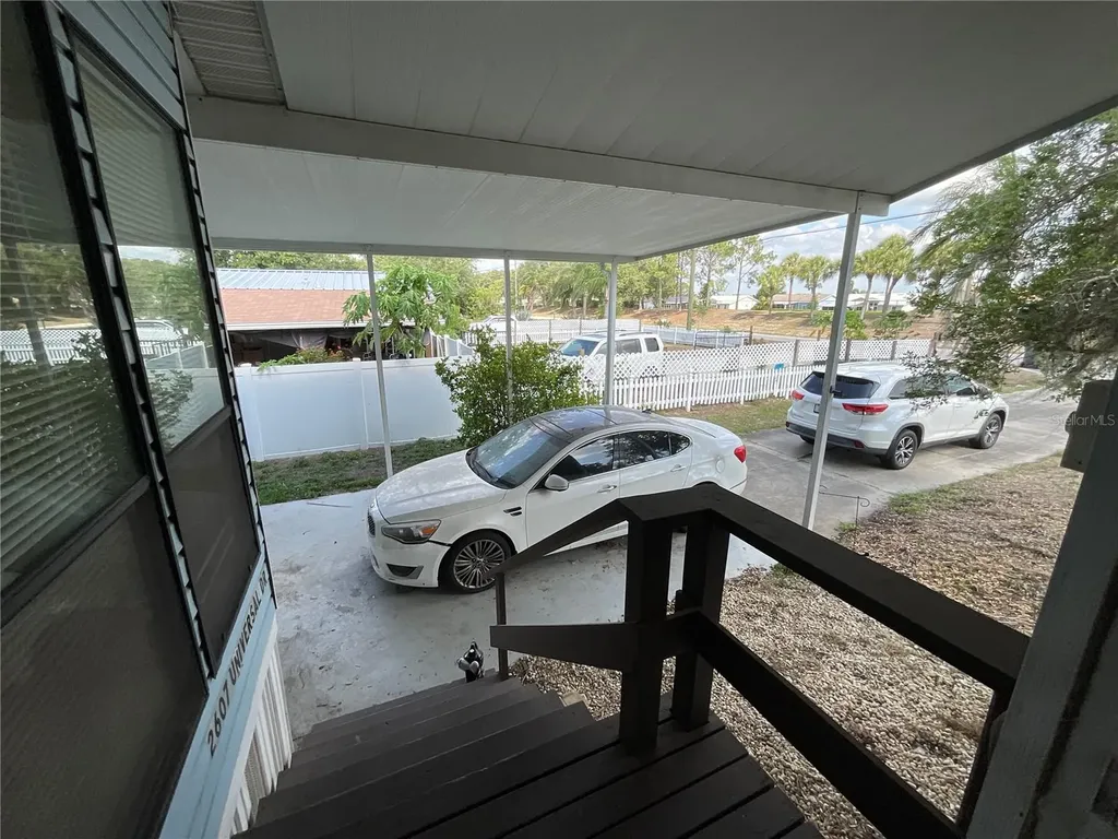 2607 Universal Drive Ruskin FL 33570