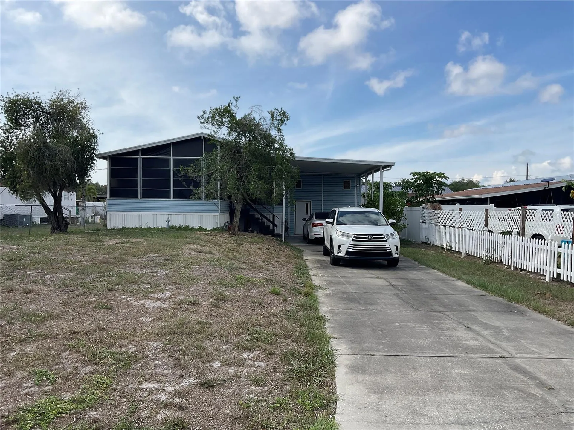 2607 Universal Drive Ruskin FL 33570