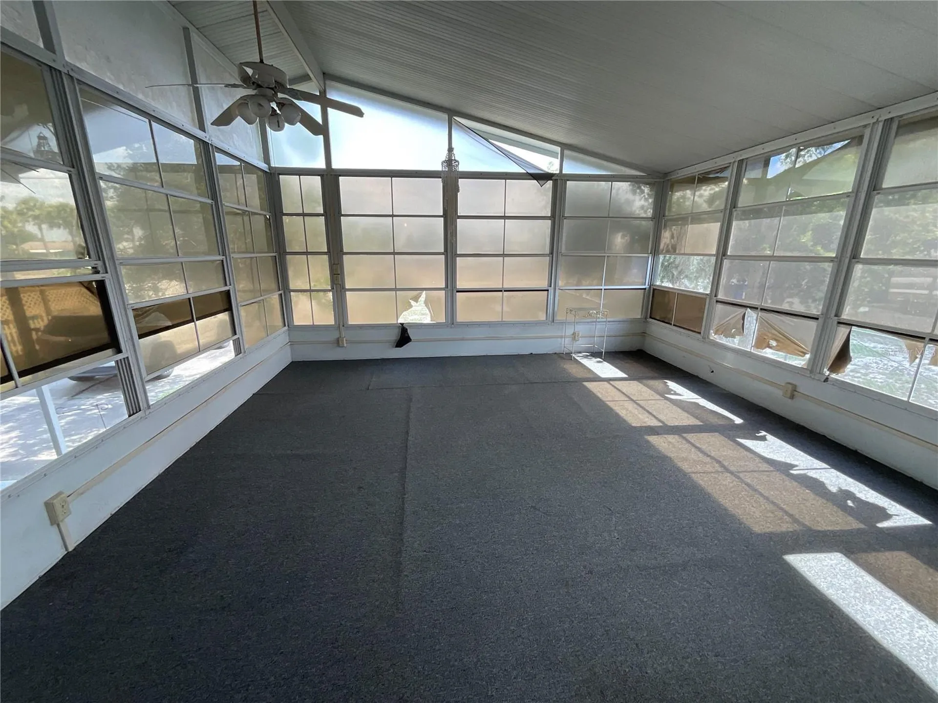 2607 Universal Drive Ruskin FL 33570