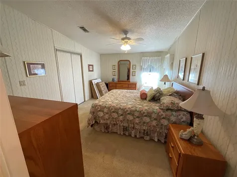 2607 Universal Drive Ruskin FL 33570