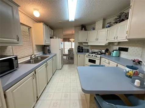 2607 Universal Drive Ruskin FL 33570