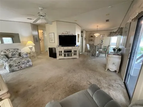2607 Universal Drive Ruskin FL 33570