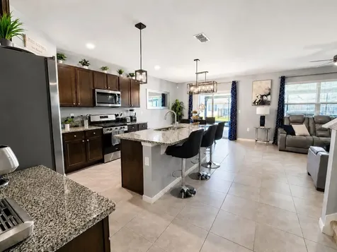 172 Lazio Circle Debary FL 32713