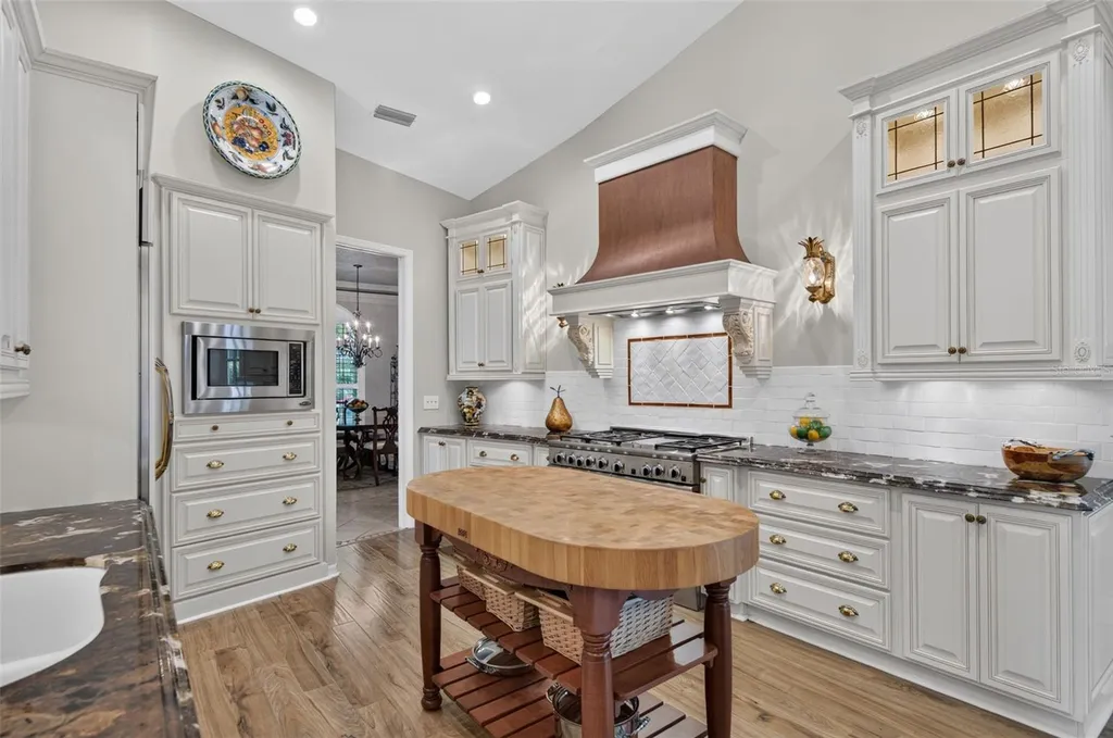 8944 Magnolia Chase Circle Tampa FL 33647