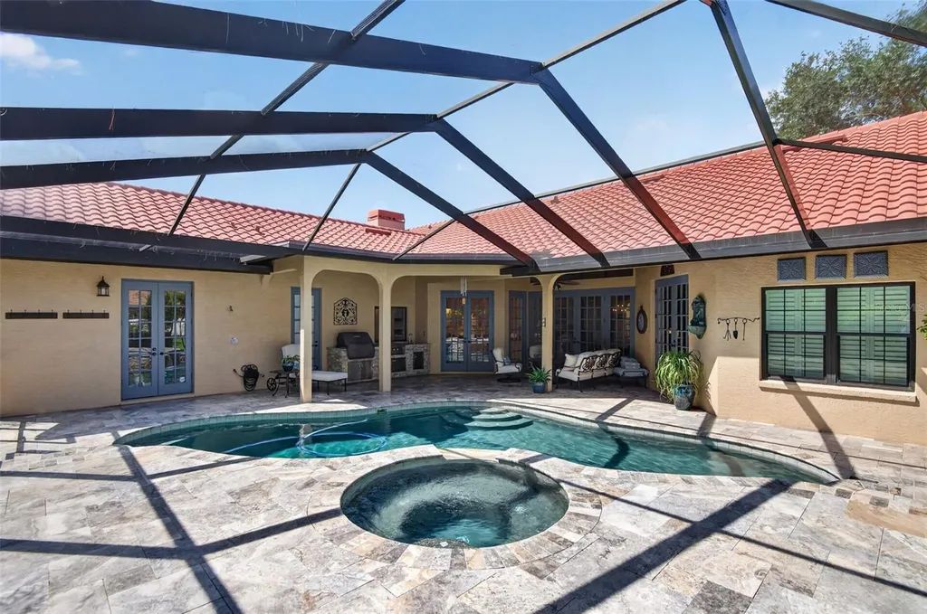 8944 Magnolia Chase Circle Tampa FL 33647