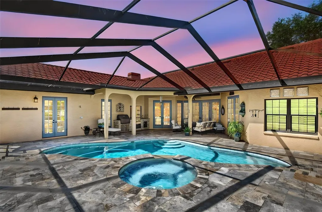 8944 Magnolia Chase Circle Tampa FL 33647