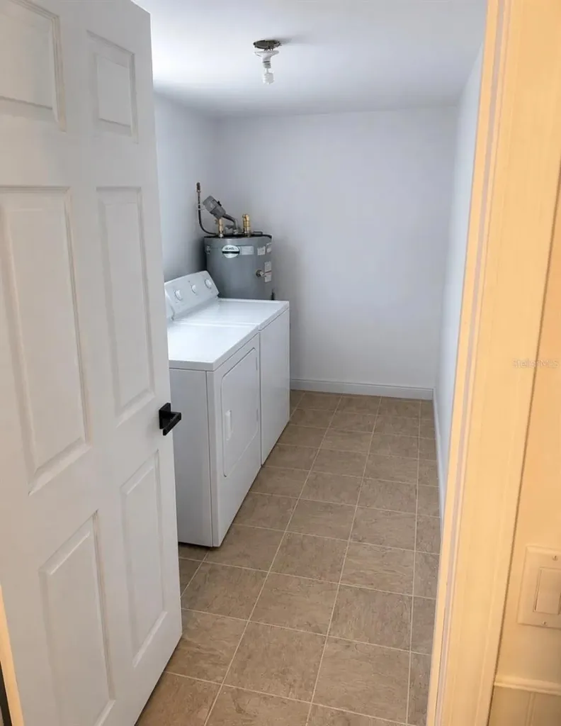 905 Avenue E NE Winter Haven FL 33881