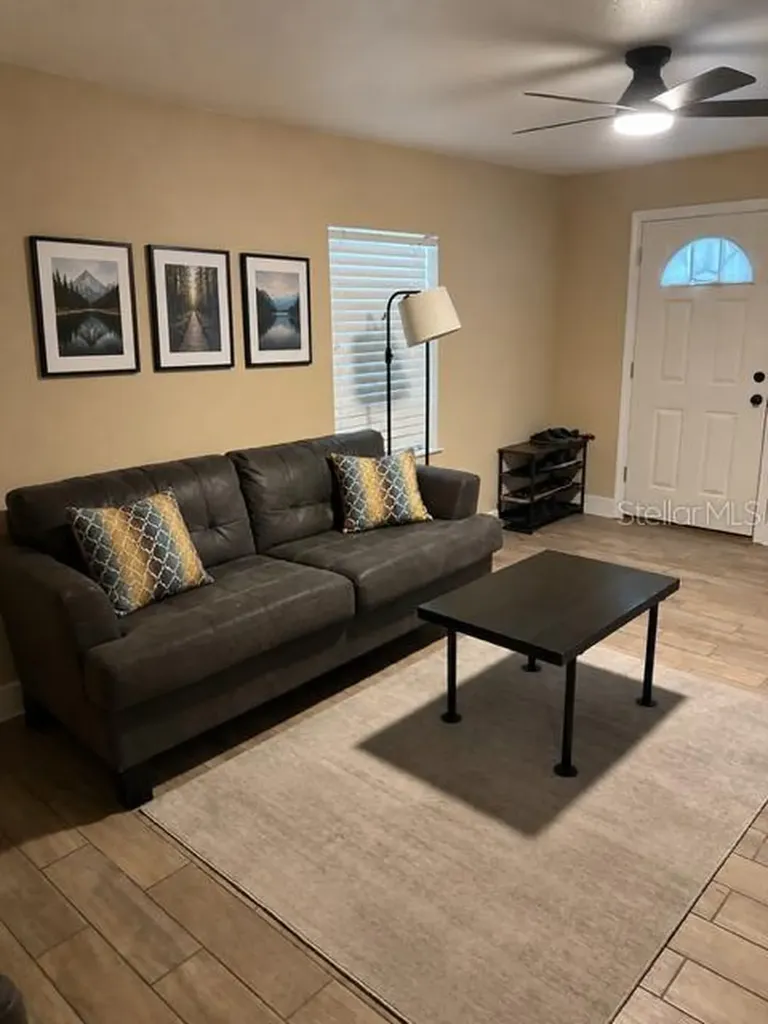 905 Avenue E NE Winter Haven FL 33881
