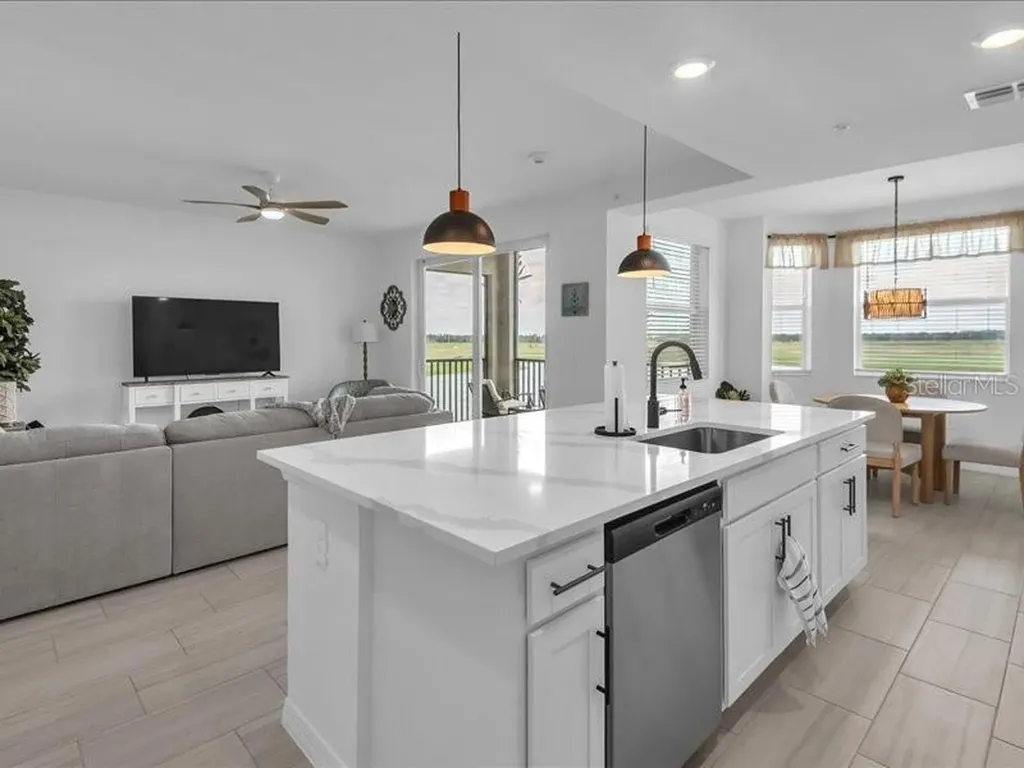 19116 Scallop Loop Lakewood Ranch FL 34211
