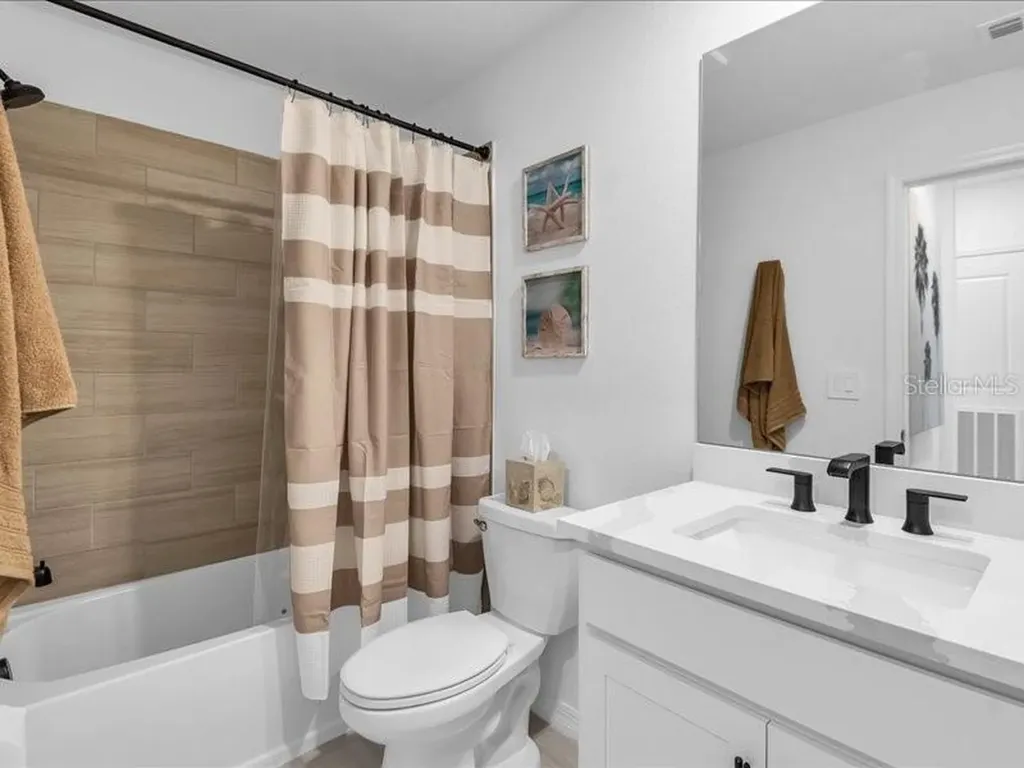 19116 Scallop Loop Lakewood Ranch FL 34211