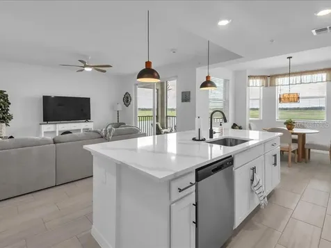 19116 Scallop Loop Lakewood Ranch FL 34211