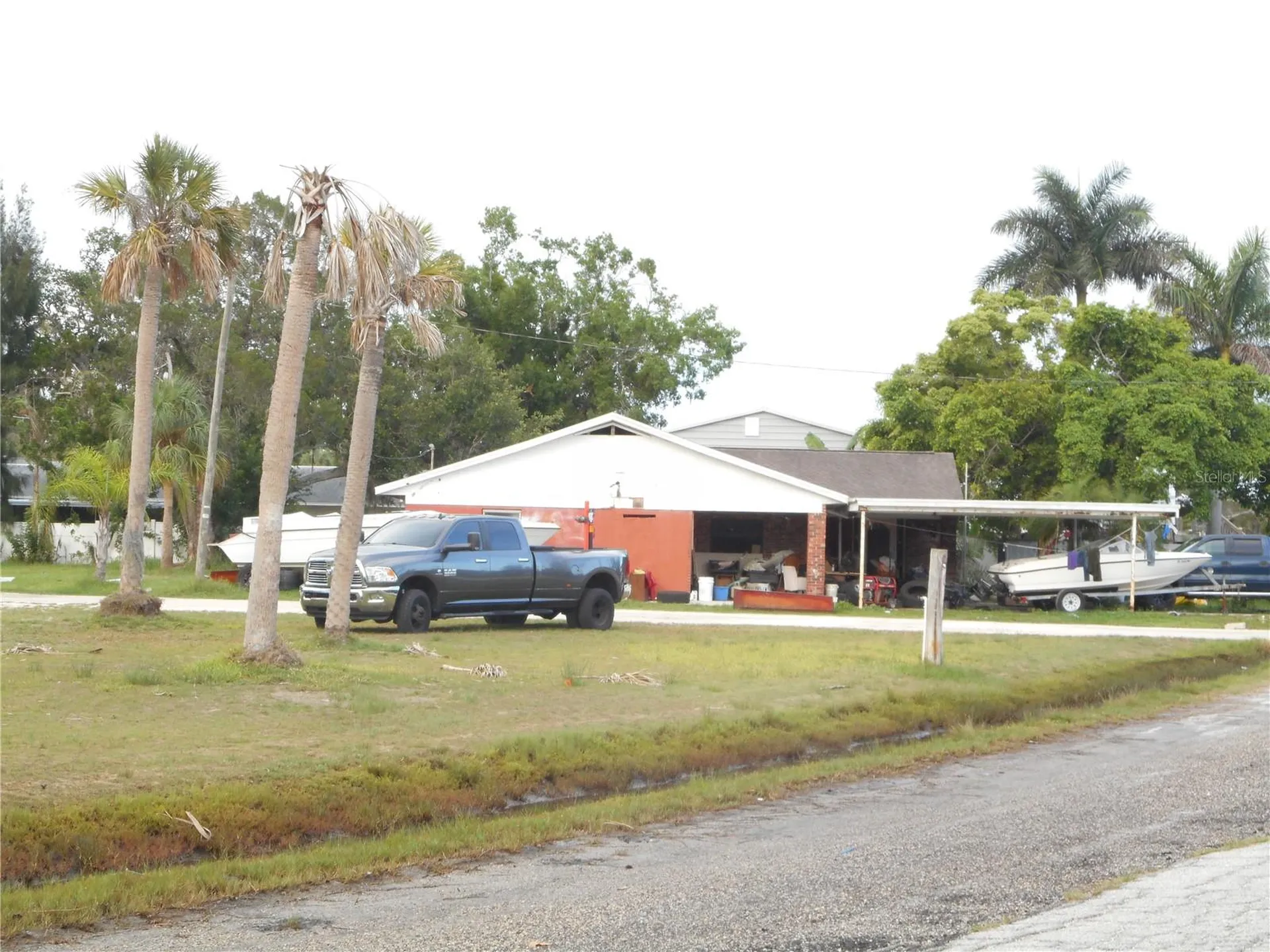 609 1st Avenue NW Ruskin FL 33570