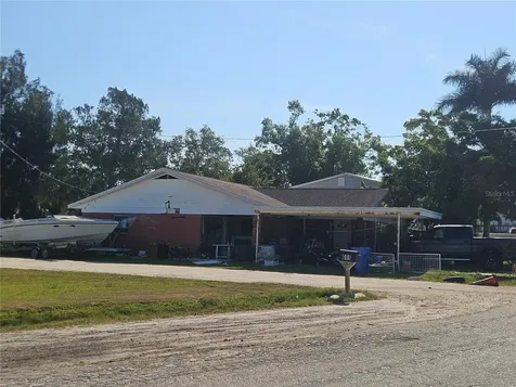 609 1st Avenue NW Ruskin FL 33570