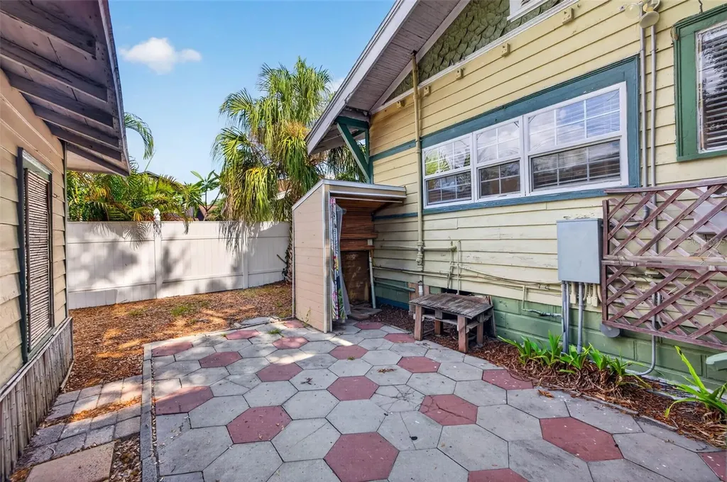 2800 2nd Avenue N St Petersburg FL 33713