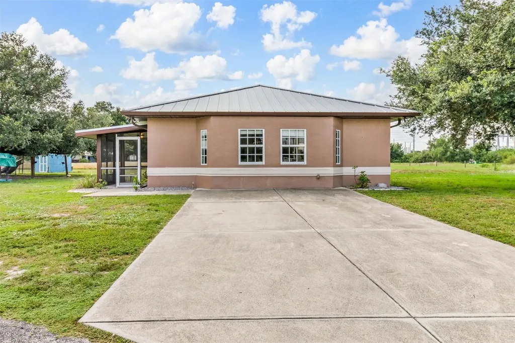 8200 Cleveland Drive Punta Gorda FL 33982