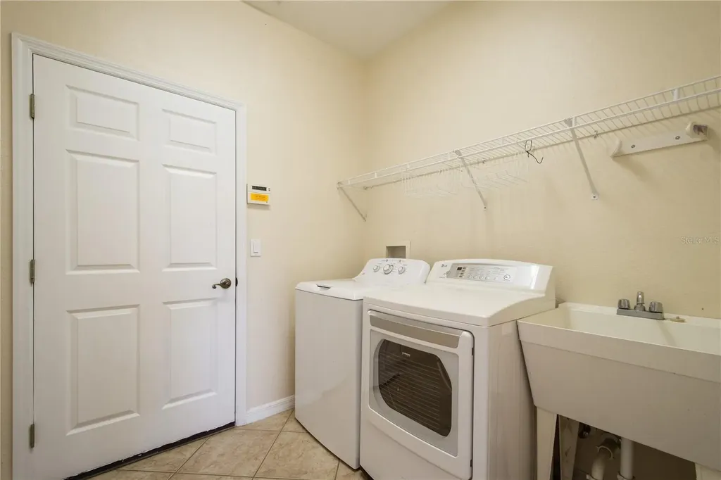 9651 Spring Lake Drive Clermont FL 34711