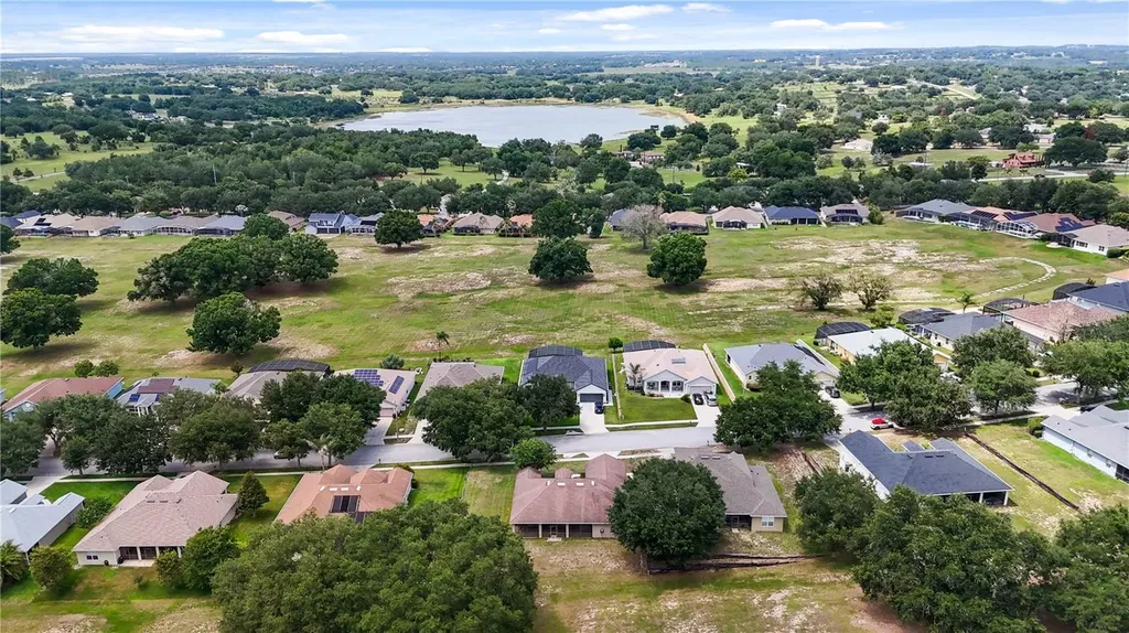 9651 Spring Lake Drive Clermont FL 34711