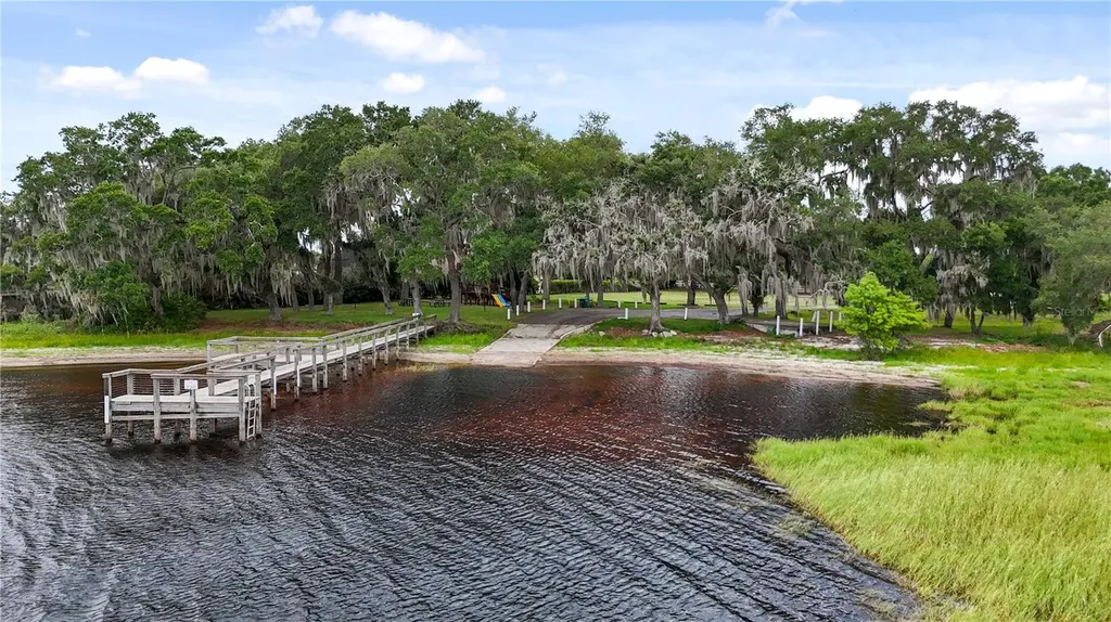 9651 Spring Lake Drive Clermont FL 34711
