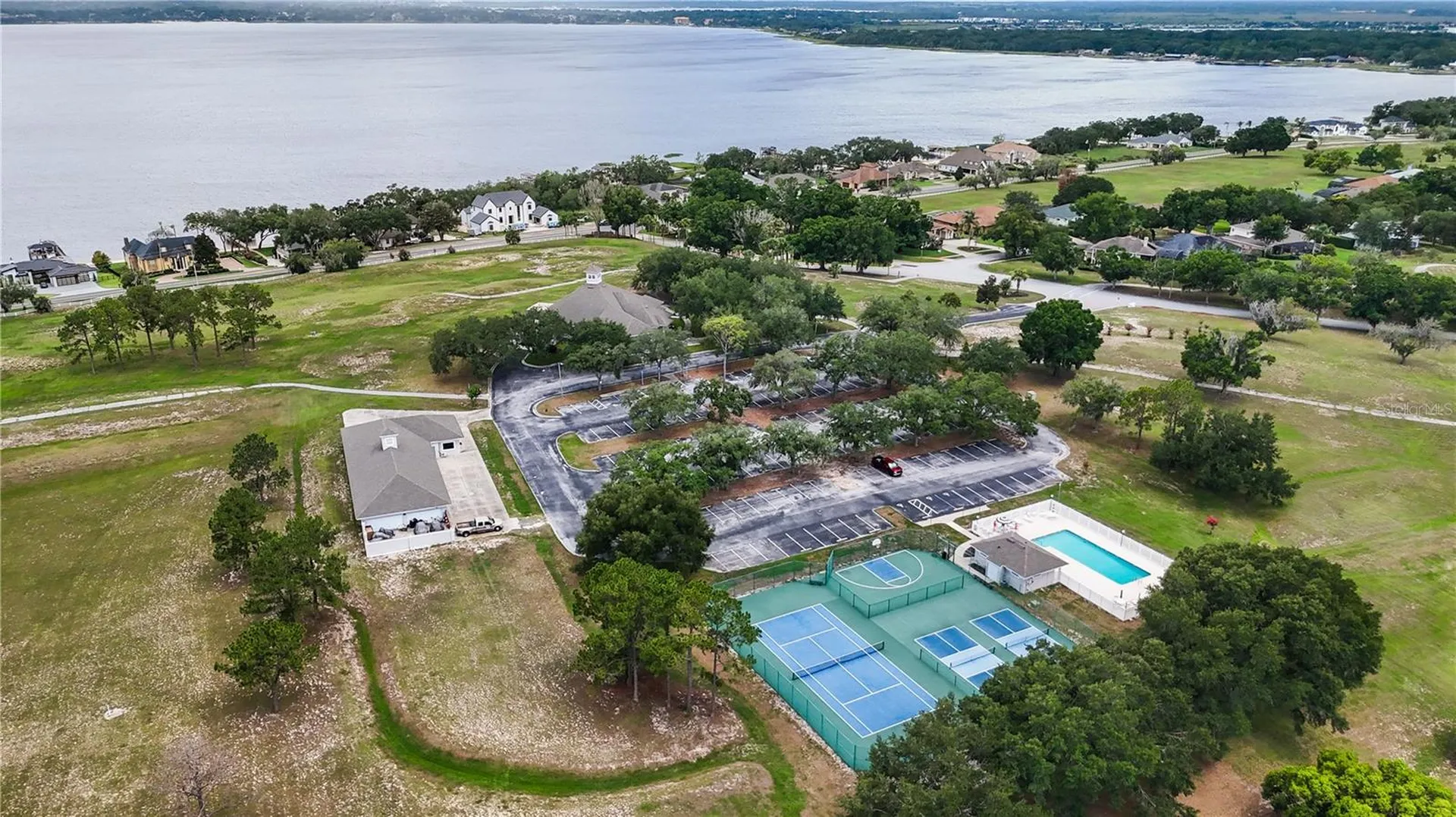 9651 Spring Lake Drive Clermont FL 34711
