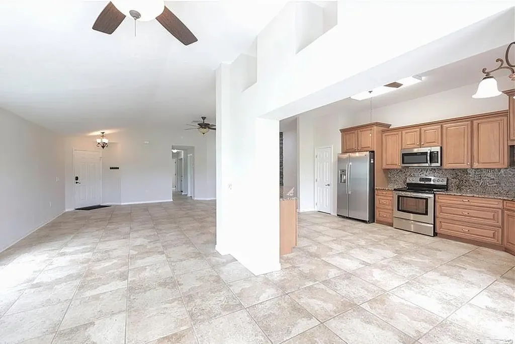 521 W Hillwood Path Beverly Hills FL 34465