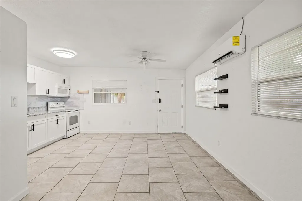 102 W North Street Tampa FL 33604