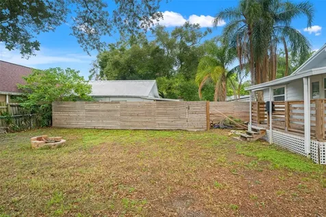102 W North Street Tampa FL 33604