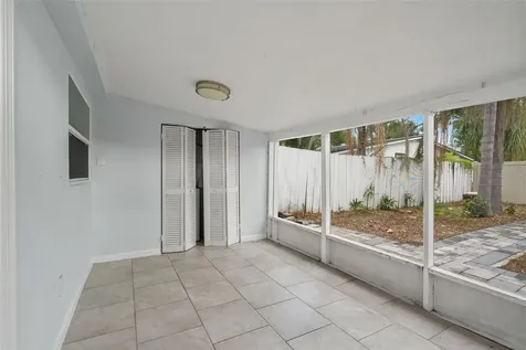 102 W North Street Tampa FL 33604