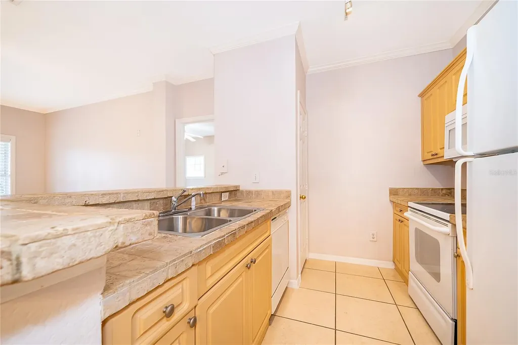 3589 Conroy Road Orlando FL 32839