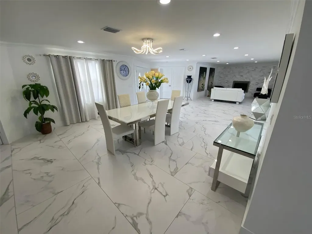 320 Harbor Passage Clearwater Beach FL 33767